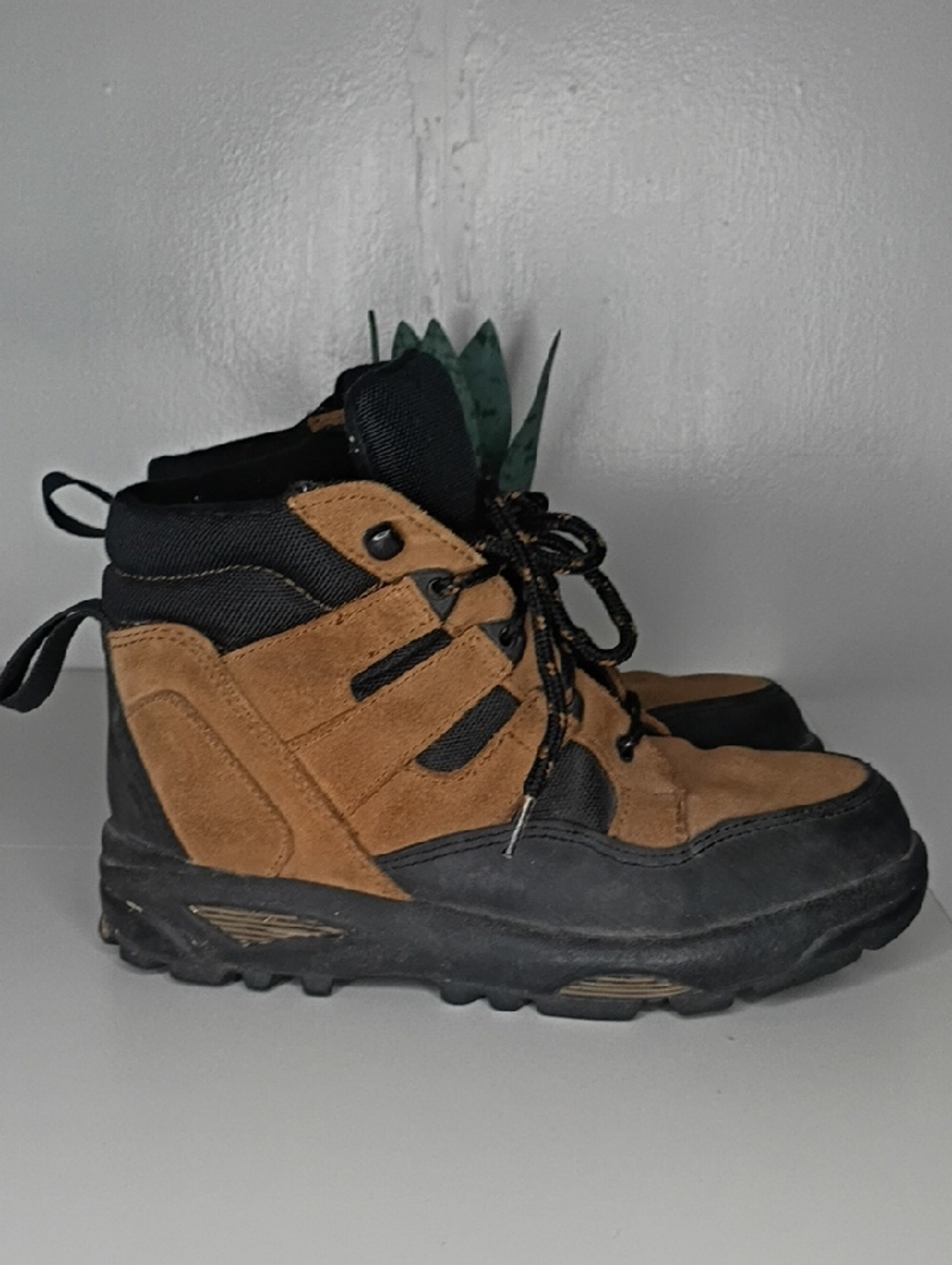 Lands End Hiking Boots Womens size 6 6b